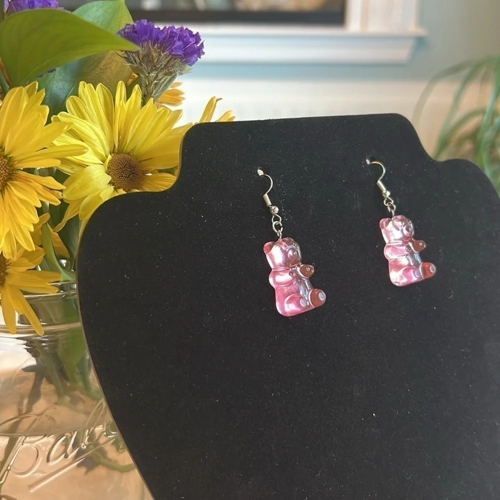 Gummy Bear Earrings - Pink - NWT - Pink dangle earrings - Picture 4 of 4